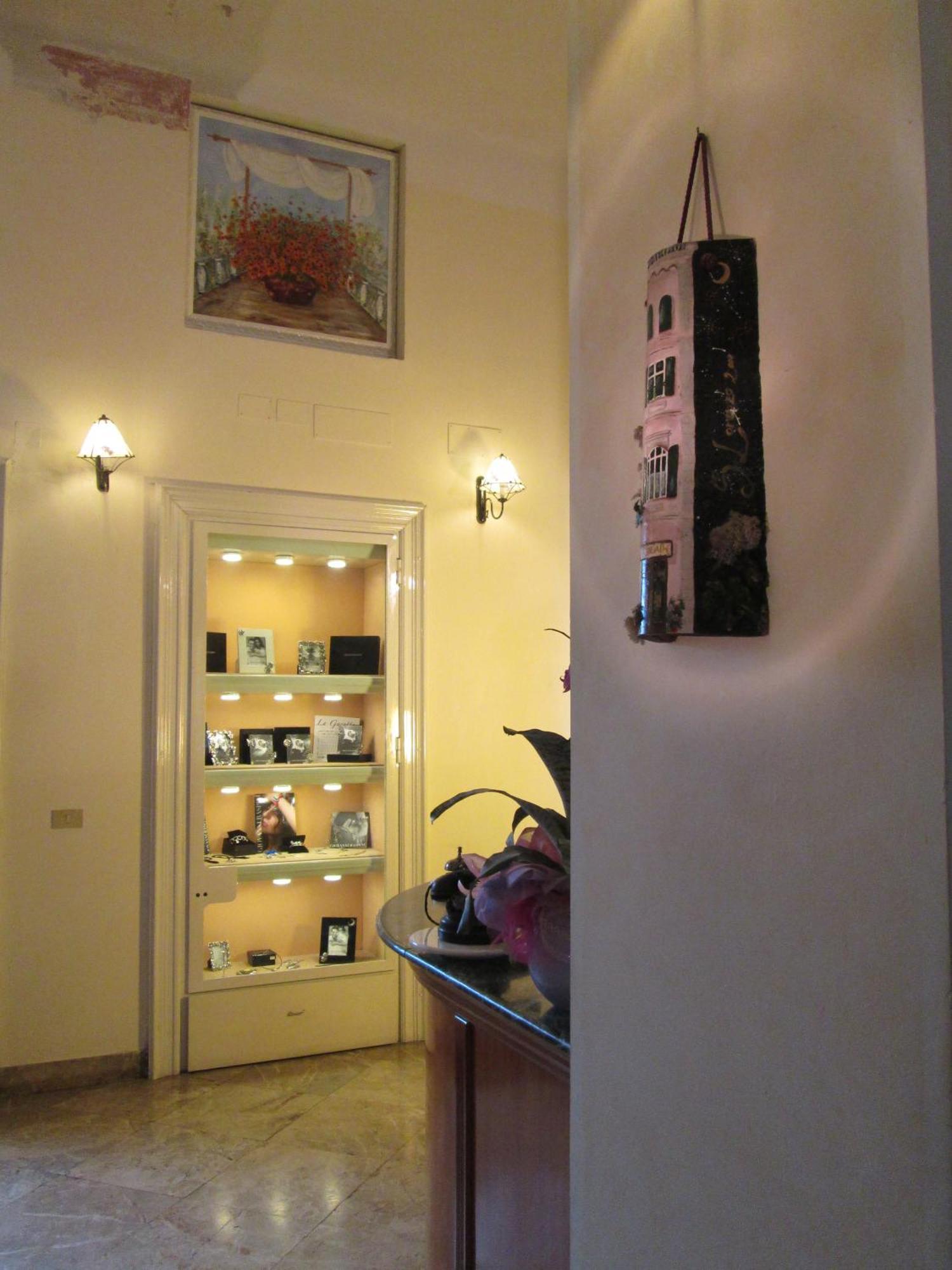 Hotel Italia Марина-ді-Масса Екстер'єр фото